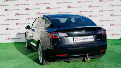 Tesla Model 3 2020 - 24500 EUR, 118368 km - AUTO.MOTO.pt - 118368km - foto 4 de 21
