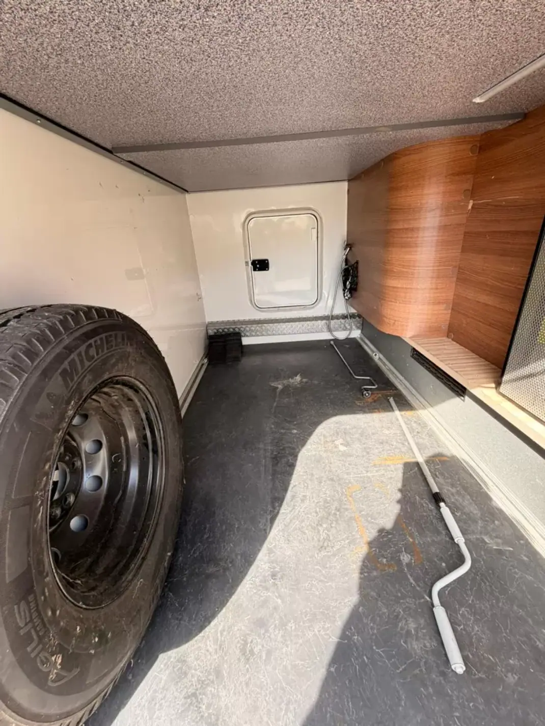 Fiat Ducato 2016 - 85000 EUR, 79000 km - AUTO.MOTO.pt - 79000km - foto 20 de 20