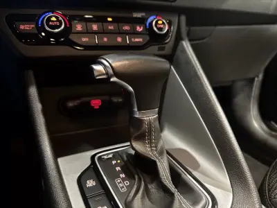 Kia Niro 2020 - 17490 EUR, 168000 km - AUTO.MOTO.pt - 168000km - foto 11 de 21