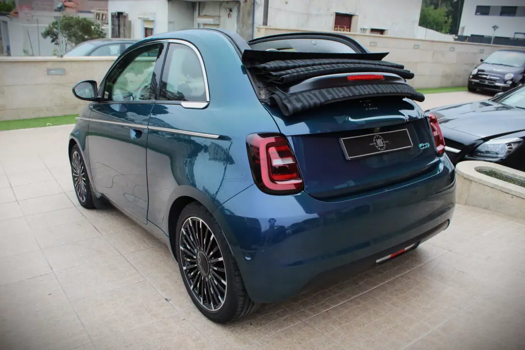 Fiat 500e 2020 - 19990 EUR, 96000 km - 96000km - foto 39 de 55