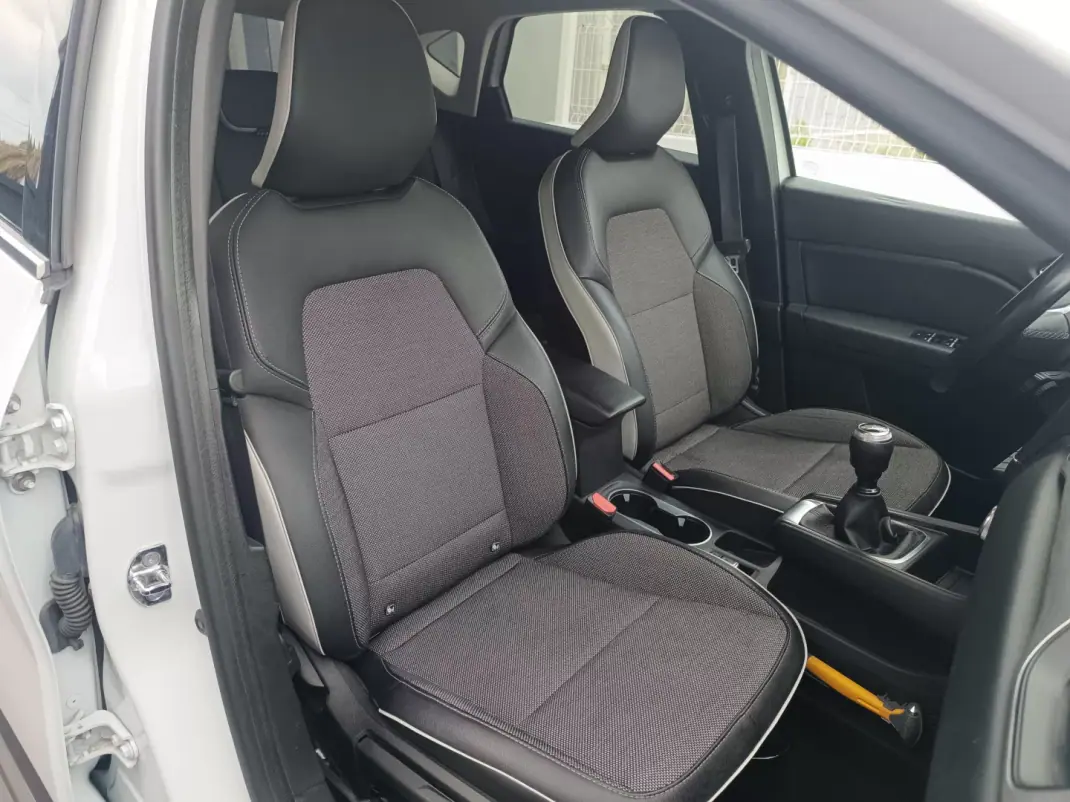 Renault Captur 2020 - 14900 EUR, 196207 km - AUTO.MOTO.pt - 196207km - foto 32 de 34