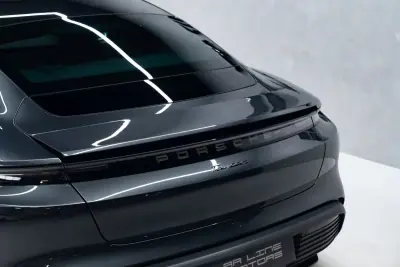 Porsche Taycan 2024 - 84950 EUR, 8000 km - AUTO.MOTO.pt - 8000km - foto 12 de 58