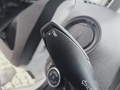 Ford Transit Courier 2020 - 10990 EUR, 129167 km - AUTO.MOTO.pt - 129167km - foto 35 de 52