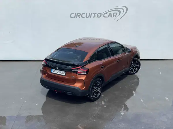 Citroën e-C4 2023 - 19950 EUR, 36542 km - AUTO.MOTO.pt - 36542km - foto 10 de 33