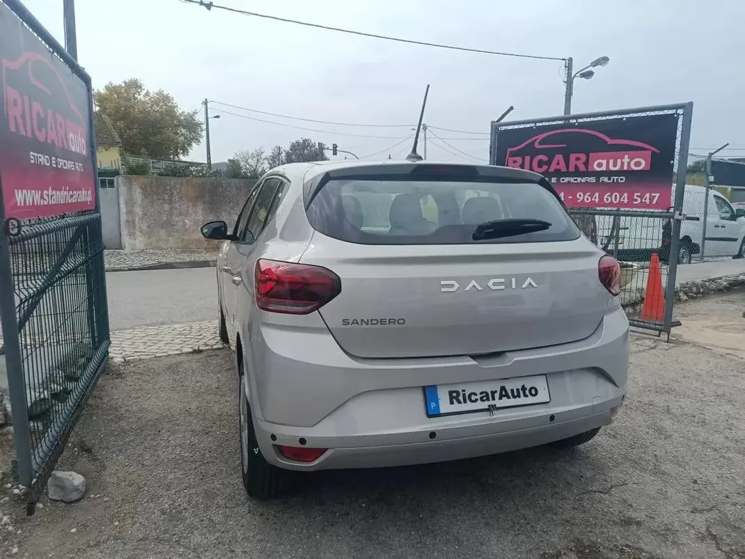 Dacia Sandero 2023 - 14900 EUR, 64868 km - 64868km - foto 19 de 31