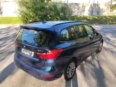 BMW 216 Gran Tourer 2019 - 7250 EUR, 302000 km - AUTO.MOTO.pt - 302000km - foto 5 de 20