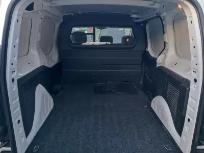 Citroën Berlingo 2017 - 8500 EUR, 331000 km - AUTO.MOTO.pt - 331000km - foto 13 de 13