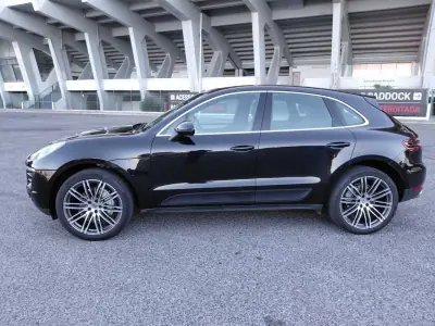Porsche Macan 2014 - 39500 EUR, 168209 km - AUTO.MOTO.pt - 168209km - foto 4 de 37