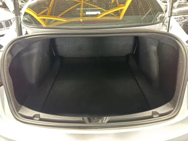 Tesla Model 3 2021 - 28990 EUR, 36500 km - AUTO.MOTO.pt - 36500km - foto 19 de 22