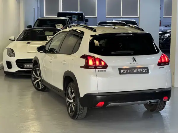 Peugeot 2008 2016 - 9990 EUR, 90000 km - AUTO.MOTO.pt - 90000km - foto 4 de 49