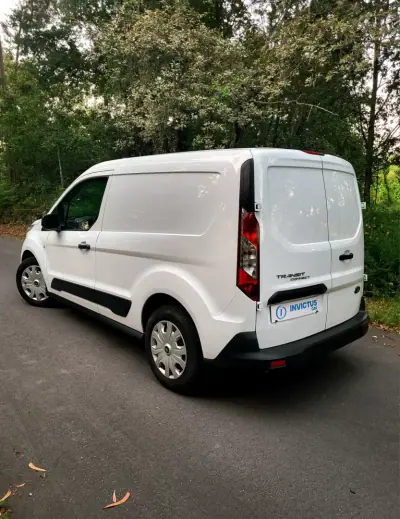 Ford Transit Connect 2021 - 11990 EUR, 146000 km - AUTO.MOTO.pt - 146000km - foto 11 de 18