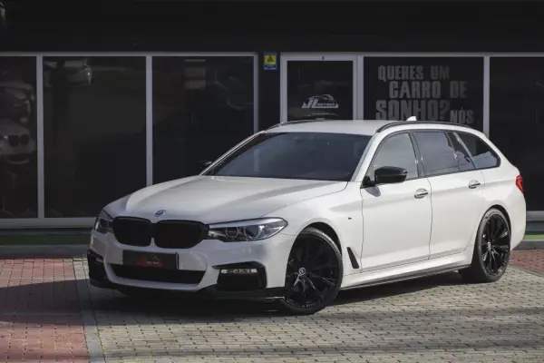 BMW 520 2018 - 29990 EUR, 144060 km - AUTO.MOTO.pt - 144060km - foto 3 de 41