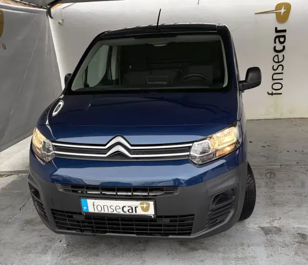 Citroën BERLINGO VAN XL 1.5 BLUE HDI 3 LUGARES 2020 - 11500 EUR, 173967 km - AUTO.MOTO.pt - 173967km - foto 4 de 14
