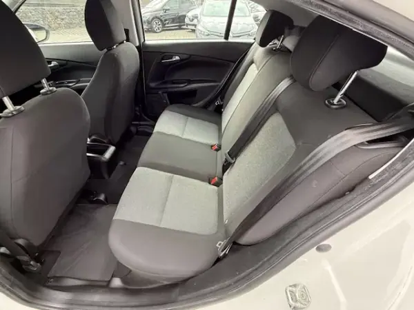 Fiat Tipo 2020 - 14900 EUR, 66570 km - AUTO.MOTO.pt - 66570km - foto 2 de 11
