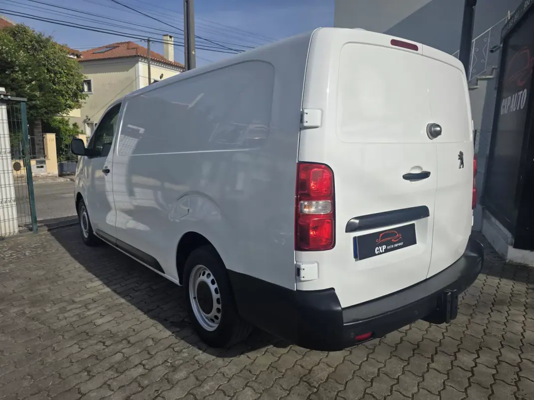 Peugeot 2022 - 17500 EUR, 175000 km - AUTO.MOTO.pt - 175000km - foto 2 de 15