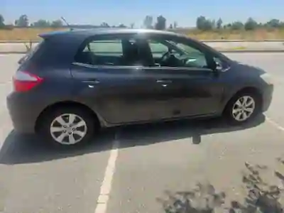 Toyota Auris 2012 - 9000 EUR, 130000 km - AUTO.MOTO.pt - 130000km - foto 3 de 13