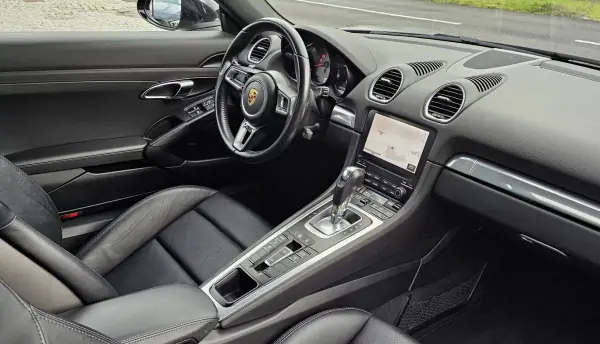 Porsche 718 Boxster 2016 - 64999 EUR, 26000 km - AUTO.MOTO.pt - 26000km - foto 6 de 27