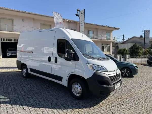 Citroën 2018 - 17750 EUR, 136874 km - AUTO.MOTO.pt - 136874km - foto 2 de 12