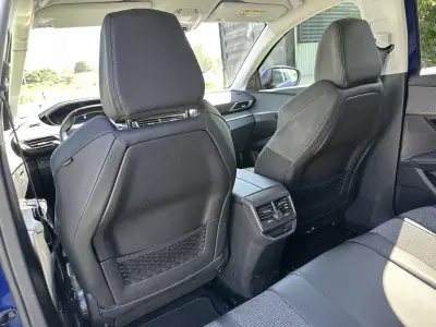 Peugeot 3008 2018 - 14900 EUR, 200000 km - AUTO.MOTO.pt - 200000km - foto 57 de 63