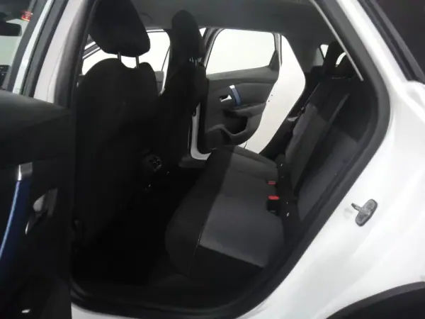 Citroën e-C4 2023 - 19990 EUR, 53436 km - AUTO.MOTO.pt - 53436km - foto 33 de 53