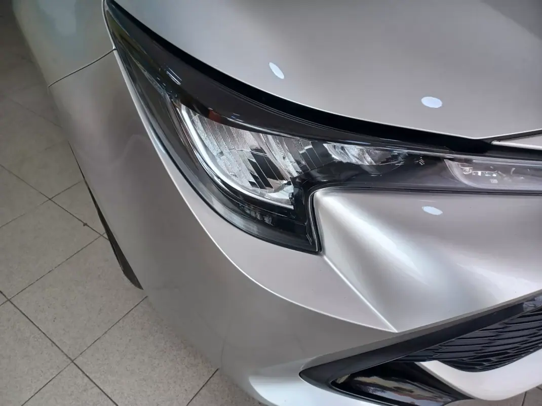 Toyota Corolla 2019 - 18390 EUR, 81211 km - AUTO.MOTO.pt - 81211km - foto 27 de 33