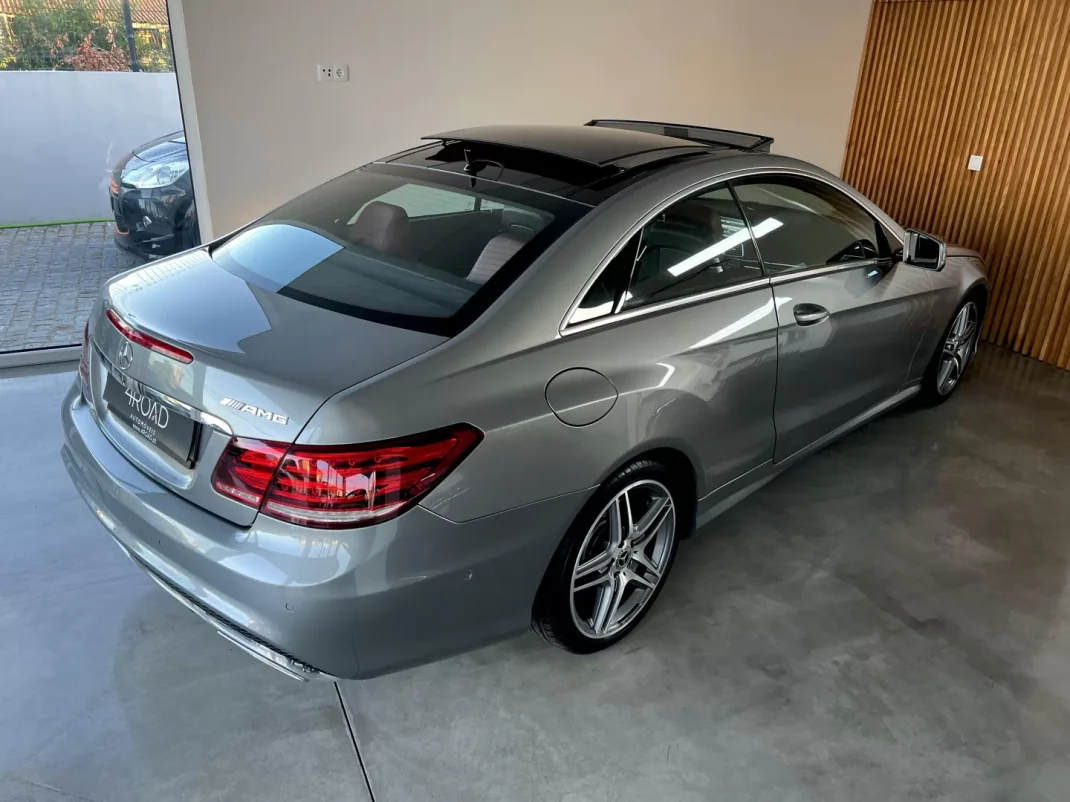 Mercedes-Benz E 220 2015 - 24999 EUR, 161900 km - AUTO.MOTO.pt - 161900km - foto 44 de 135