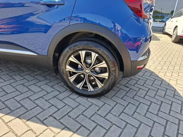 Renault Captur 2022 - 17750 EUR, 60500 km - AUTO.MOTO.pt - 60500km - foto 9 de 29