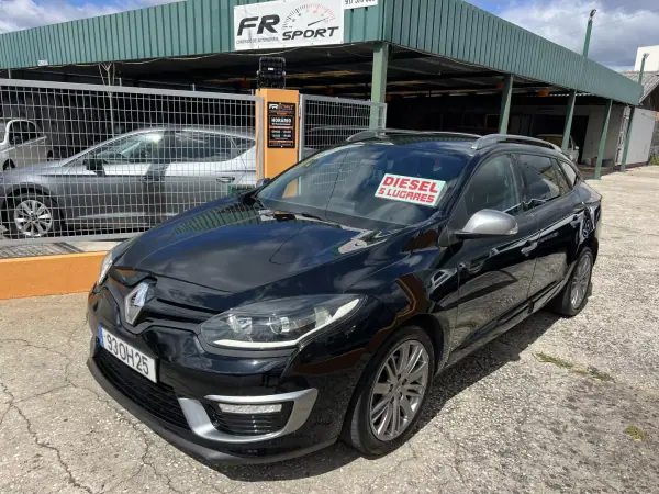 Renault Mégane Sport Tourer 2014 - 9500 EUR, 239995 km - AUTO.MOTO.pt - 239995km - foto 2 de 23