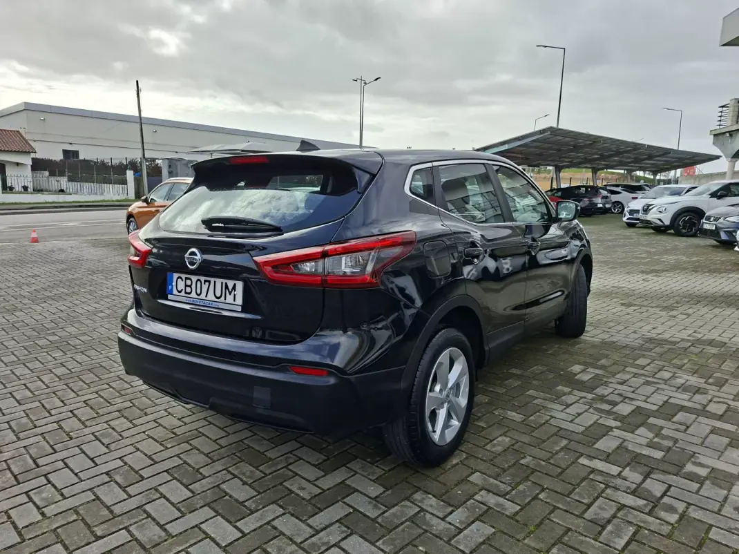 Nissan Qashqai 2018 - 15500 EUR, 57950 km - AUTO.MOTO.pt - 57950km - foto 6 de 25