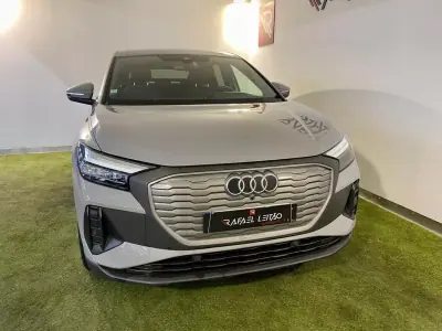 Audi Q4 e-tron 2023 - 29500 EUR, 69000 km - AUTO.MOTO.pt - 69000km - foto 4 de 35
