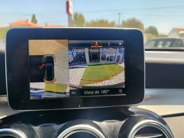 Mercedes-Benz GLC 250 2018 - 43900 EUR, 83000 km - AUTO.MOTO.pt - 83000km - foto 26 de 29