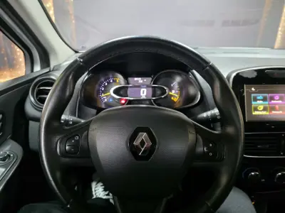 Renault Clio 2014 - 8990 EUR, 189000 km - AUTO.MOTO.pt - 189000km - foto 3 de 15