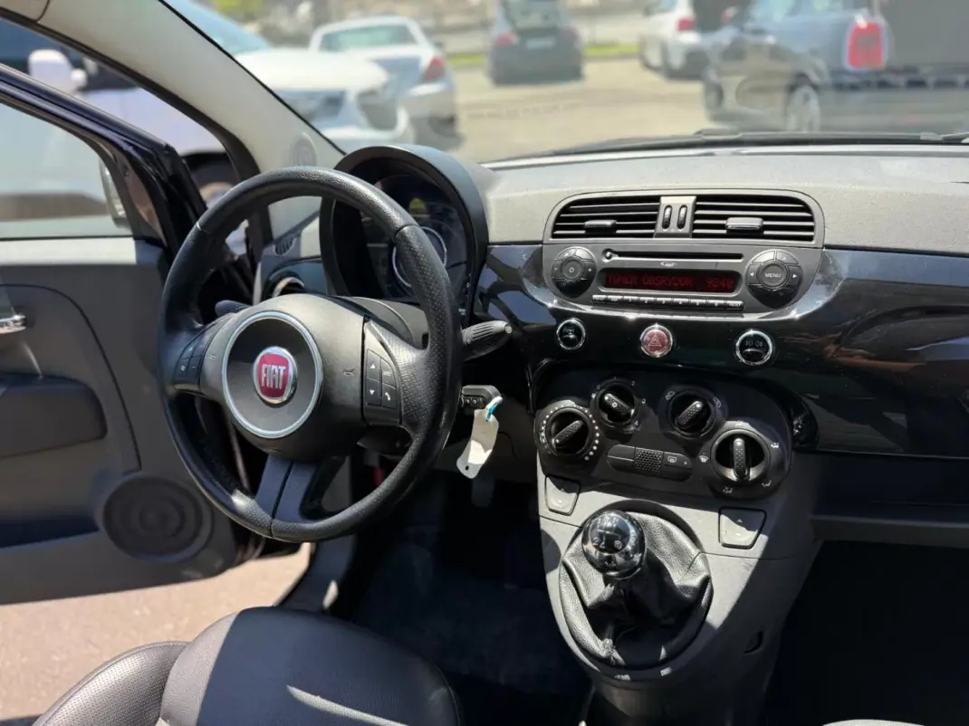 Fiat 500 2008 - 6750 EUR, 192055 km - AUTO.MOTO.pt - 192055km - foto 12 de 16