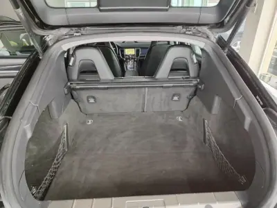 Porsche Panamera 2011 - 39500 EUR, 139500 km - AUTO.MOTO.pt - 139500km - foto 16 de 37