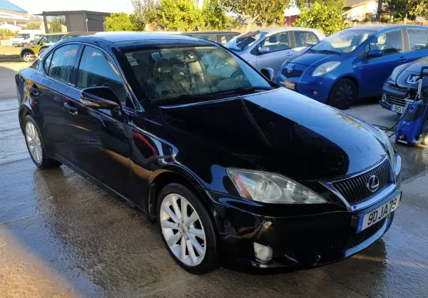 Lexus IS 220 2010 — foto 3 de 41