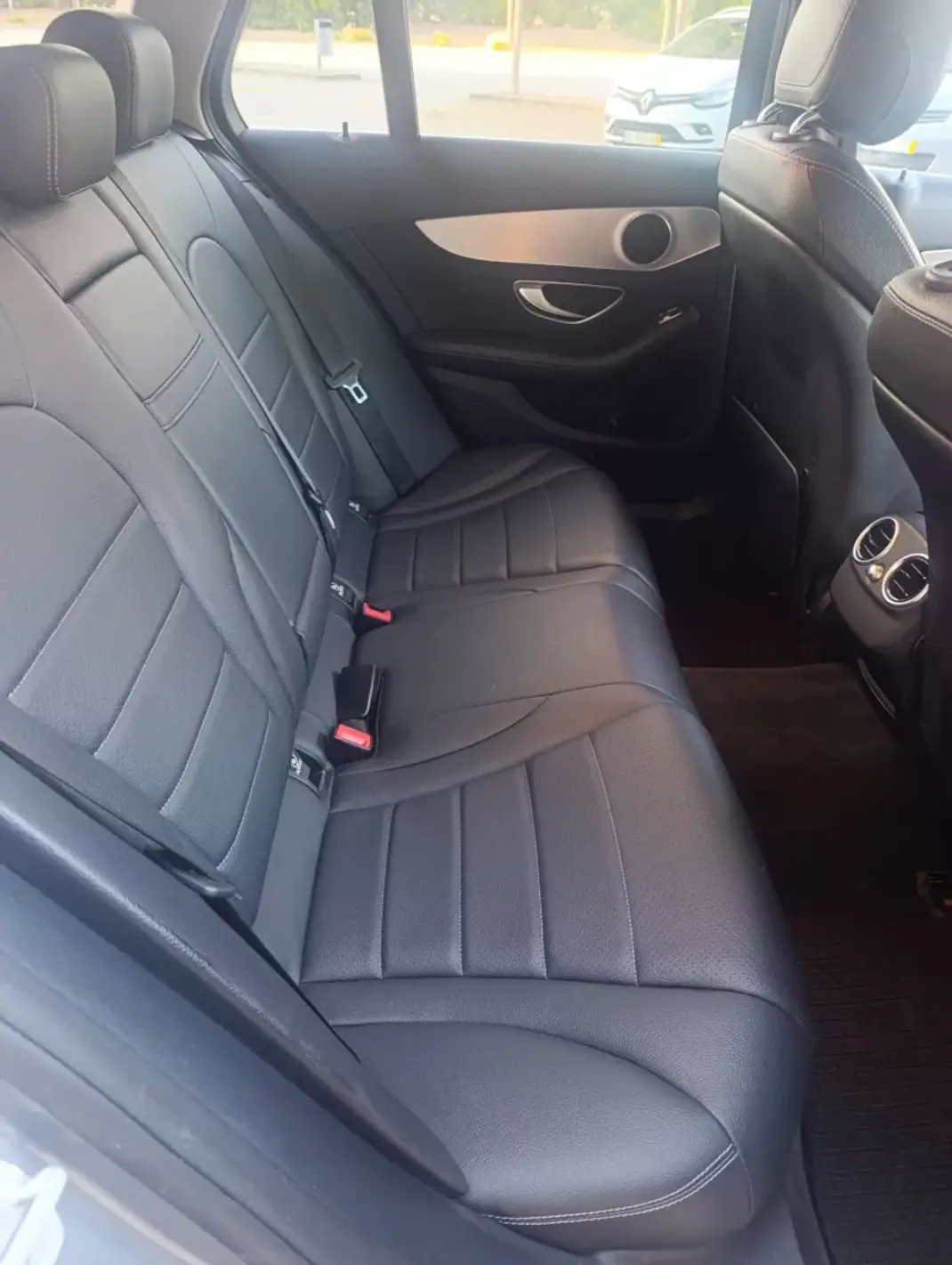 Mercedes-Benz C 220 2015 - 19500 EUR, 150000 km - 150000km - foto 15 de 15