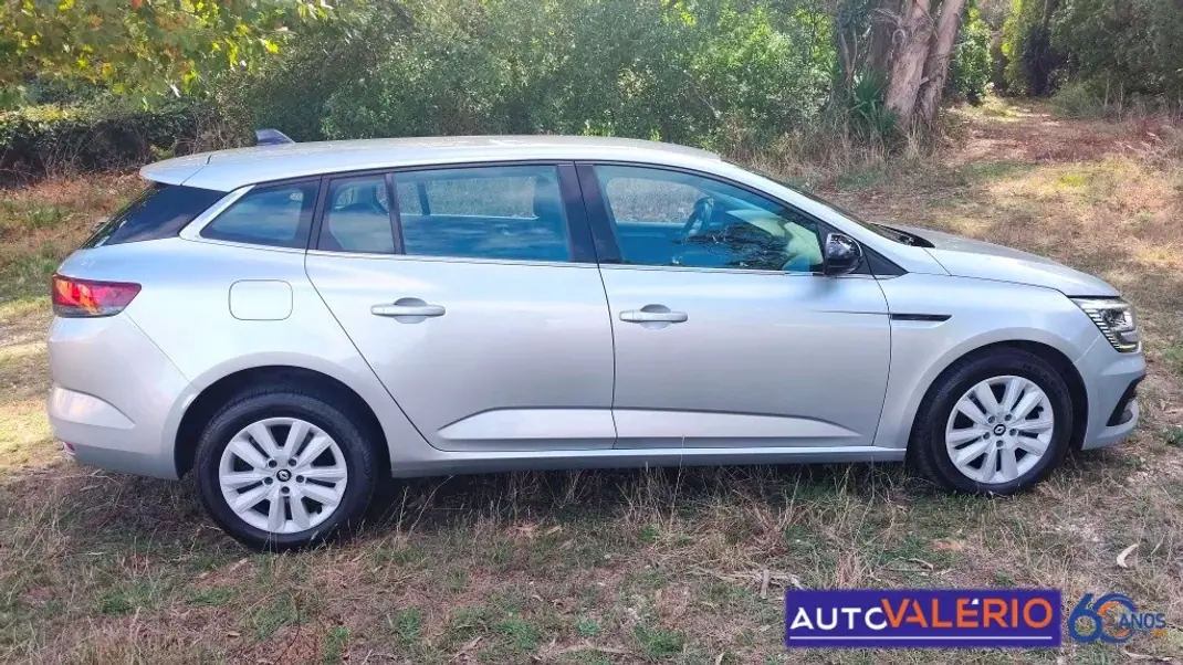 Renault Mégane Sport Tourer 2023 - 22950 EUR, 68025 km - 68025km - foto 7 de 34