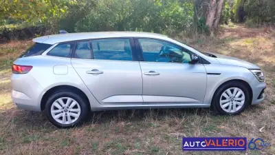Renault Mégane Sport Tourer 2023 - 22950 EUR, 68025 km - 68025km - foto 7 de 34
