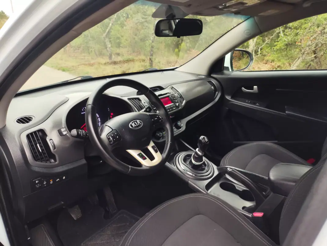 Kia Sportage 2013 - 8990 EUR, 204320 km - 204320km - foto 9 de 14