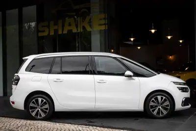 Citroën C4 Spacetourer 2019 - 10550 EUR, 304577 km - AUTO.MOTO.pt - 304577km - foto 5 de 45