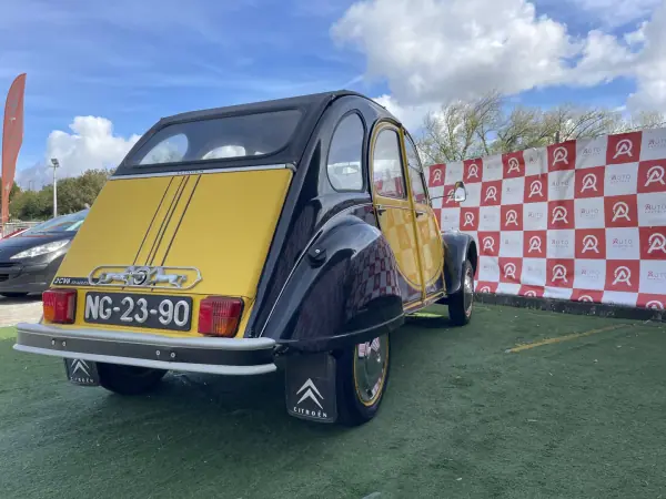 Citroën 2CV 1983 - 9990 EUR, 42494 km - AUTO.MOTO.pt - 42494km - foto 3 de 15