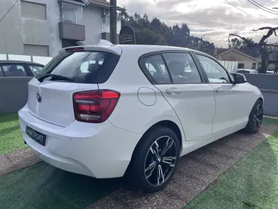 BMW 114 2014 - 12500 EUR, 230000 km - AUTO.MOTO.pt - 230000km - foto 9 de 55