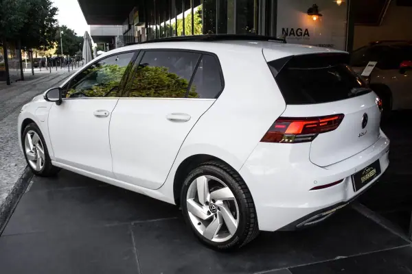 Volkswagen Golf 2021 — foto 3 de 36