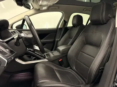 Jaguar I-Pace 2018 - 21250 EUR, 151000 km - AUTO.MOTO.pt - 151000km - foto 16 de 20