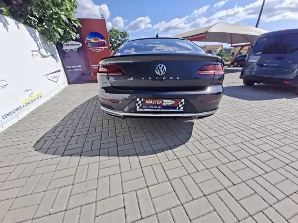 Volkswagen Arteon 2019 - 24750 EUR, 92519 km - AUTO.MOTO.pt - 92519km - foto 36 de 42