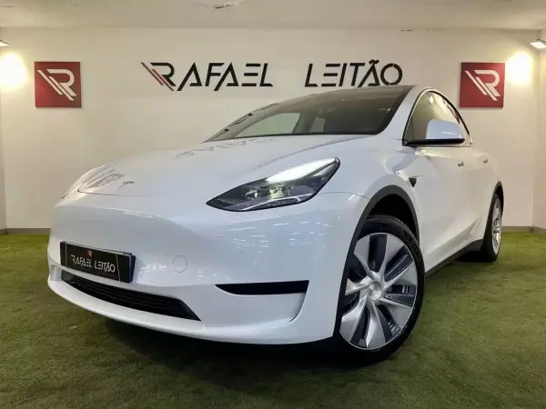Tesla Model Y 2023 - 35450 EUR, 75000 km - AUTO.MOTO.pt - 75000km - foto 2 de 39
