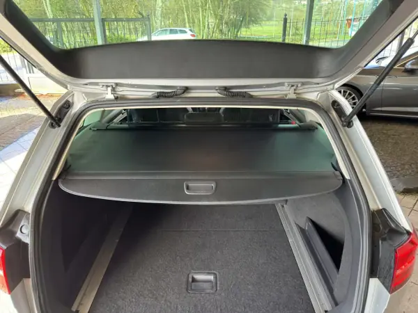 Volkswagen Passat Variant 2015 - 13950 EUR, 242286 km - AUTO.MOTO.pt - 242286km - foto 28 de 36