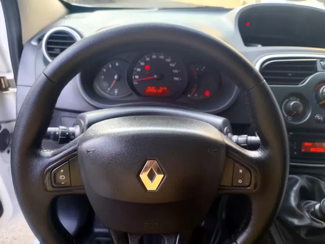 Renault Kangoo 2020 - 9980 EUR, 173000 km - 173000km - foto 22 de 25