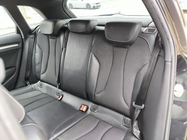 Audi A3 Sportback 2013 - 14950 EUR, 255105 km - AUTO.MOTO.pt - 255105km - foto 31 de 60