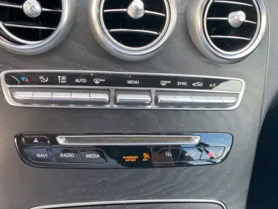 Mercedes-Benz C 220 2018 - 38900 EUR, 76254 km - AUTO.MOTO.pt - 76254km - foto 12 de 27